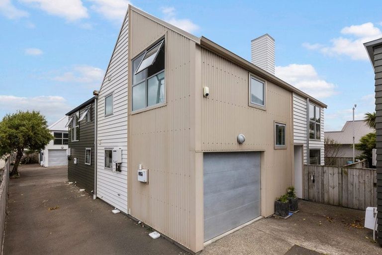 Photo of property in 3/17 Argentine Avenue, Miramar, Wellington, 6022