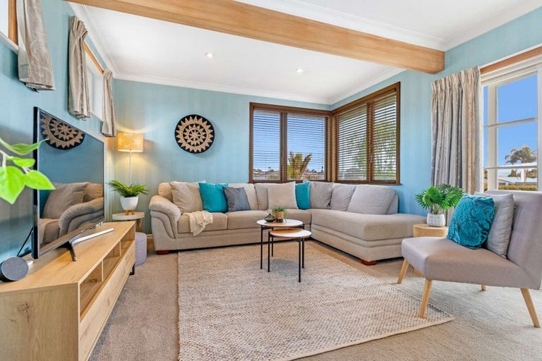 Photo of property in 32 Woodford Avenue, Brookfield, Tauranga, 3110