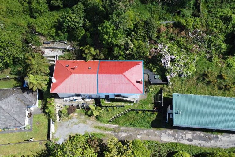 Photo of property in 113a Newlands Road, Newlands, Wellington, 6037