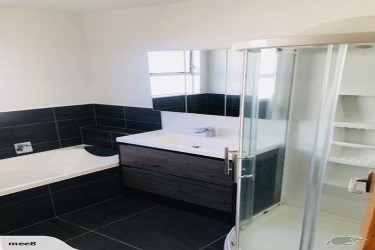 Photo of property in 43 Clifford Road, Johnsonville, Wellington, 6037