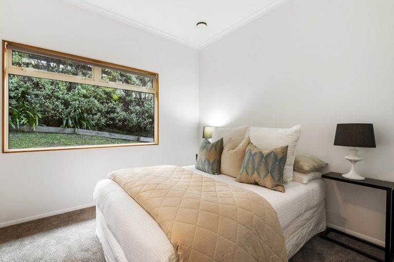 Photo of property in 71 William Bayes Place, Red Beach, 0932