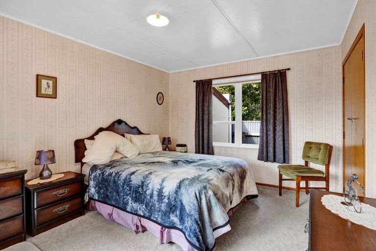 Photo of property in 16 Hunter Street, Hawera, 4610