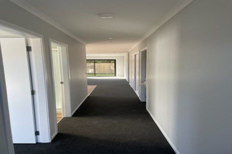 Photo of property in 5 Koru Loop, Paraparaumu, 5032