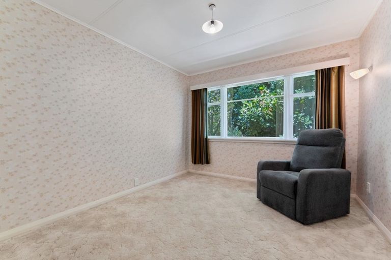 Photo of property in 1 Trent Street, Rongotea, 4476