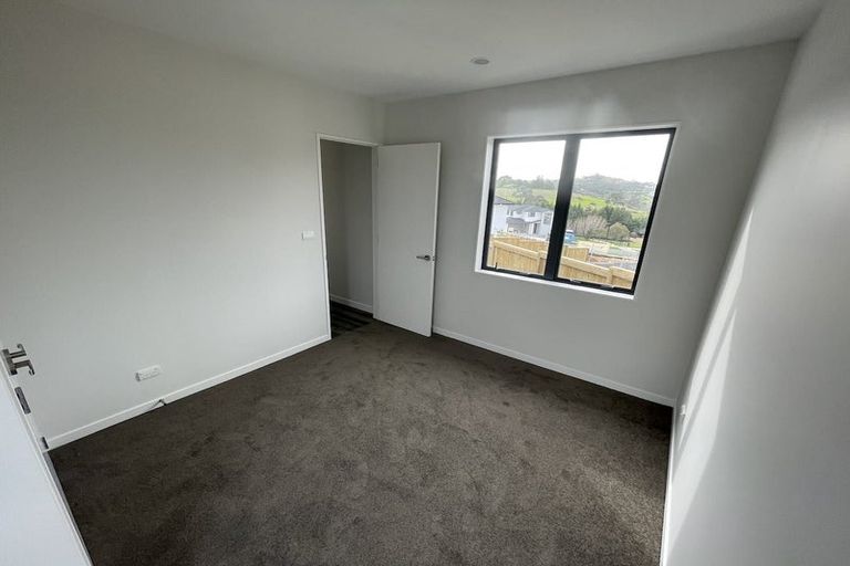 Photo of property in 7 Pepeke Way, Orewa, 0931