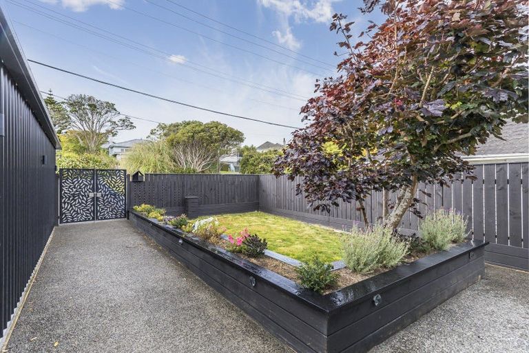 Photo of property in 10 Tarawera Road, Johnsonville, Wellington, 6037