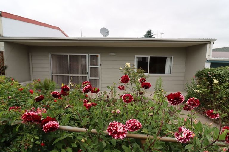 Photo of property in 4 Mersey Street, South Hill, Oamaru, 9400