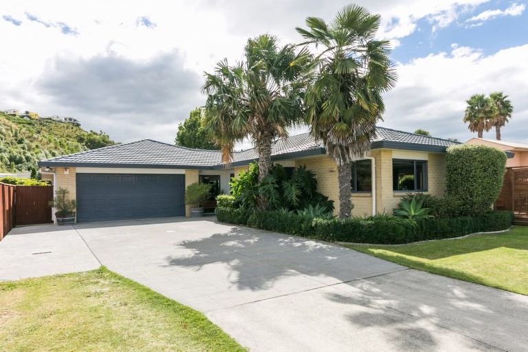 Photo of property in 40 Pukekura Place, Taradale, Napier, 4112
