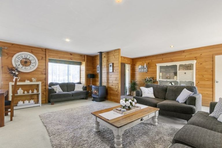 Photo of property in 20 Karamea Grove, Wainuiomata, Lower Hutt, 5014