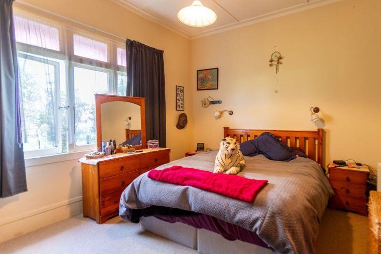 Photo of property in 1 Vogel Street, Woodville, 4920