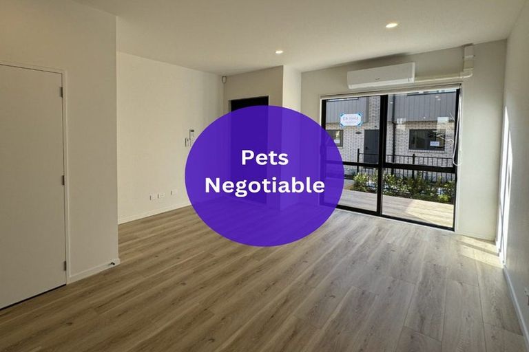 Photo of property in 7 Paetai Lane, Te Atatu Peninsula, Auckland, 0610