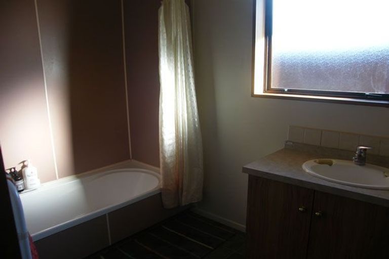 Photo of property in 2/108a Ruskin Street, Addington, Christchurch, 8024