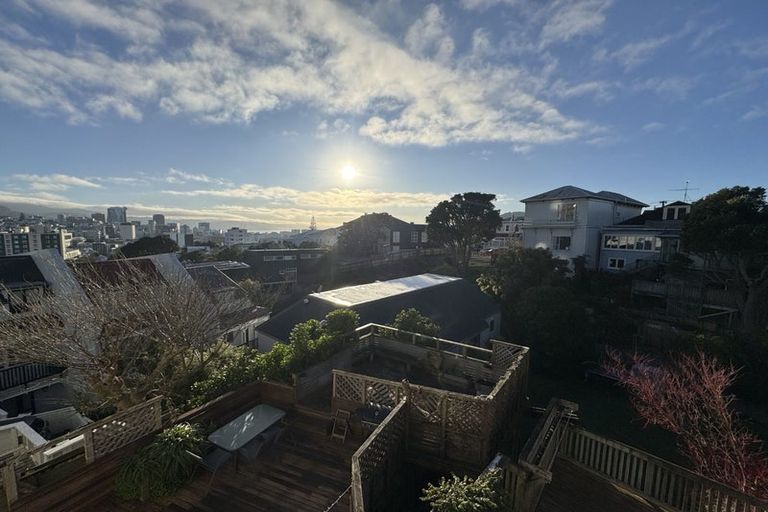 Photo of property in 59 Nairn Street, Mount Cook, Wellington, 6011