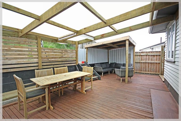 Photo of property in 47 Park Street, Foxton, 4814