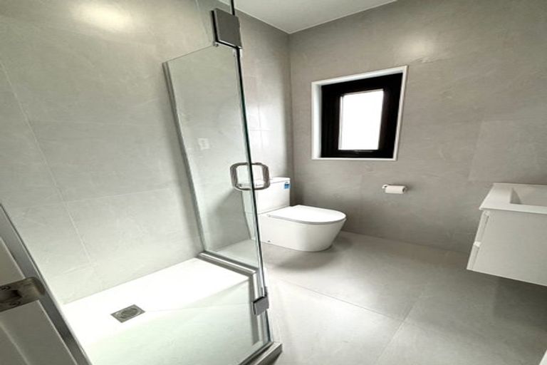 Photo of property in 349a Bucklands Beach Road, Bucklands Beach, Auckland, 2012