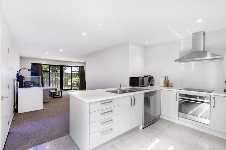 Photo of property in 6/34 John Campbell Crescent, Hillmorton, Christchurch, 8024