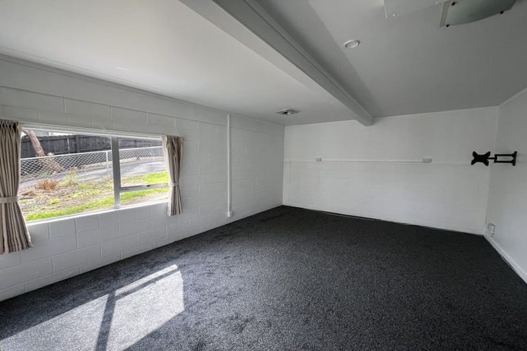 Photo of property in 13 Hellyers Street, Birkdale, Auckland, 0626