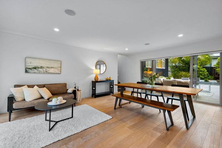 Photo of property in 371 Millwater Parkway, Silverdale, 0932