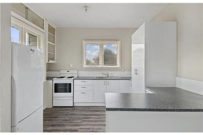 Photo of property in 5 Tara Street, Riccarton, Christchurch, 8041