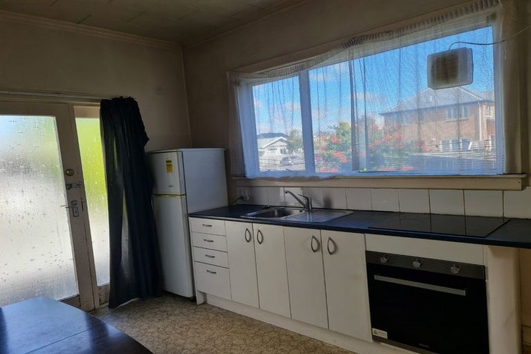 Photo of property in 70 Peverel Street, Riccarton, Christchurch, 8041