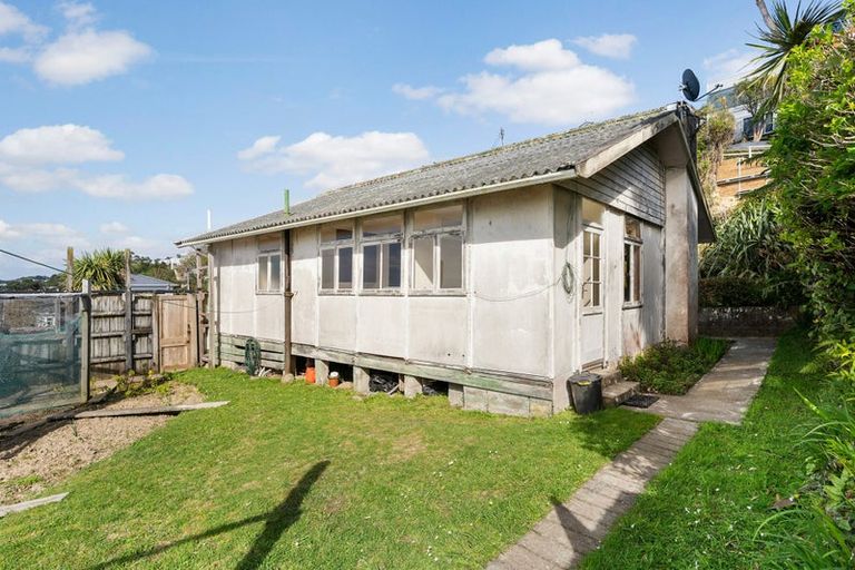 Photo of property in 32 Whaui Street, Vogeltown, Wellington, 6021