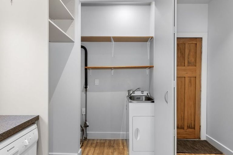 Photo of property in 27 Massey Crescent, St Albans, Christchurch, 8014