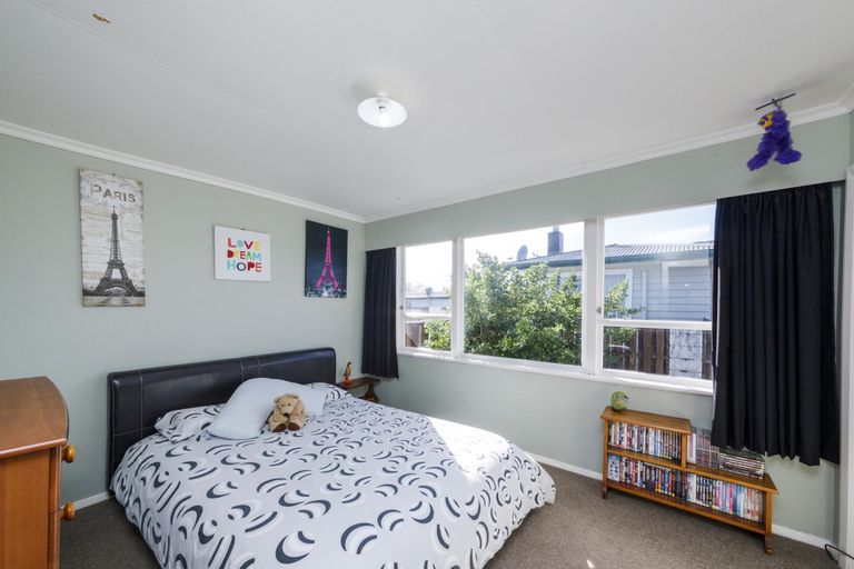 Photo of property in 11 Anakiwa Street, Kelvin Grove, Palmerston North, 4414