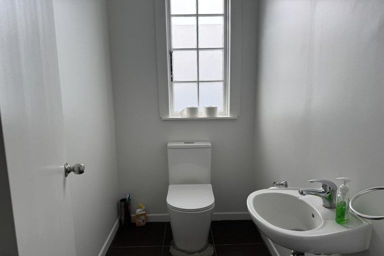 Photo of property in 8 Trevethick Grove, Woburn, Lower Hutt, 5010