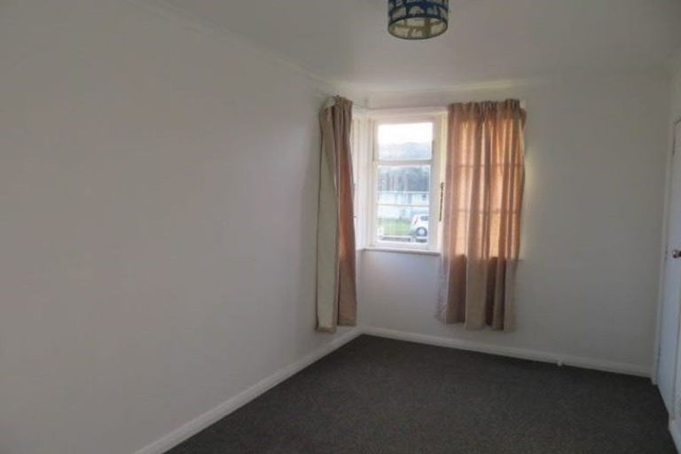 Photo of property in 36 Ngata Grove, Trentham, Upper Hutt, 5018