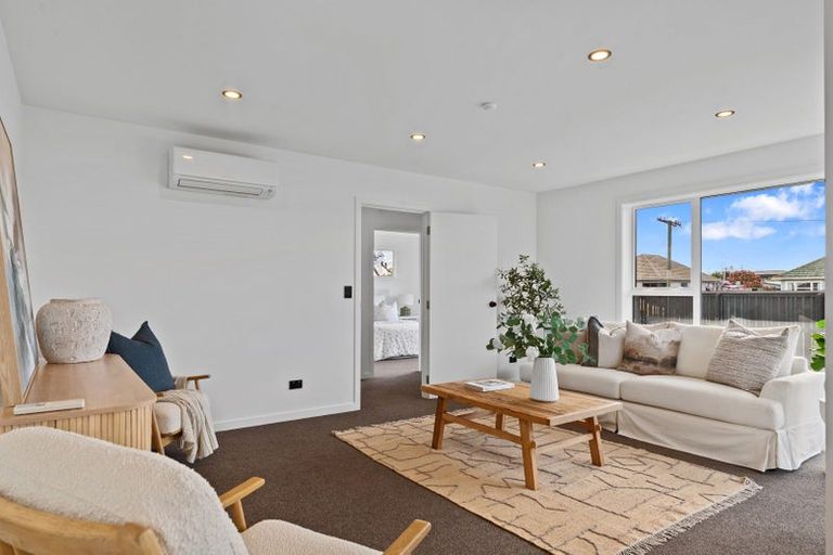 Photo of property in 17 Roberts Road, Hei Hei, Christchurch, 8042