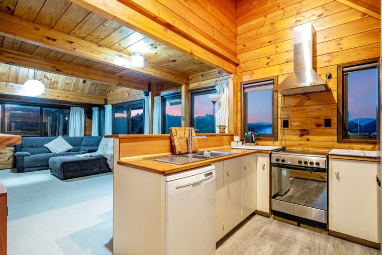 Photo of property in 90 Discovery Drive, Whitby, Porirua, 5024