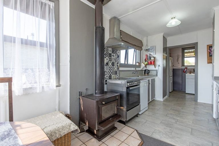 Photo of property in 30 Churchill Street, Waipukurau, 4200