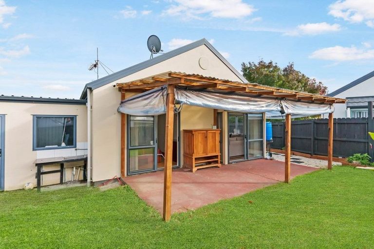 Photo of property in 4 Otago Place, Favona, Auckland, 2024