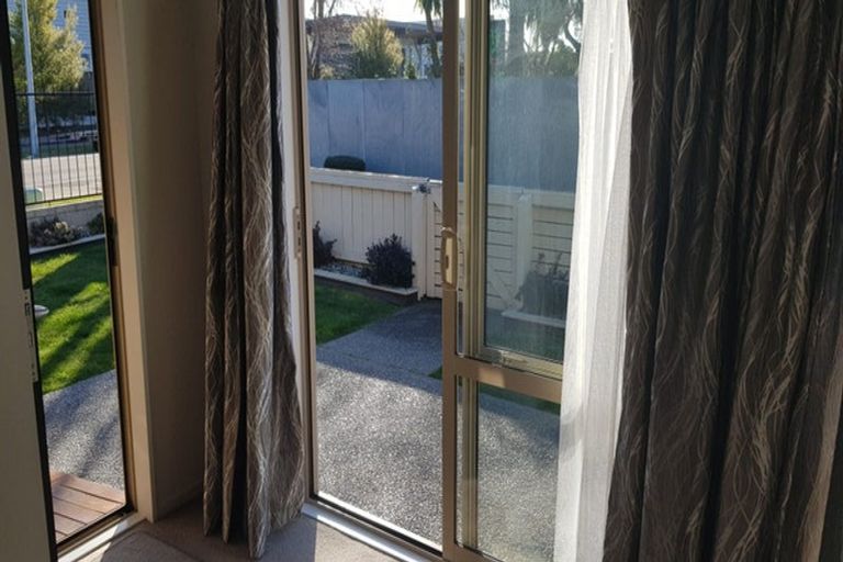 Photo of property in 3 Reeves Road, Rangiora, 7400