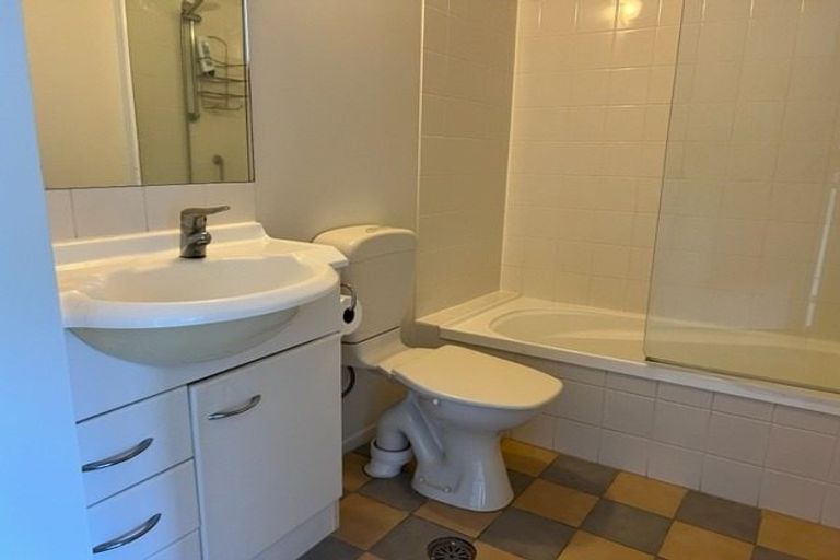 Photo of property in The Grange, 69/92 Bush Road, Albany, Auckland, 0632