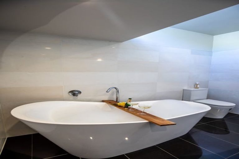 Photo of property in 8c Brassey Road, Saint Johns Hill, Whanganui, 4500