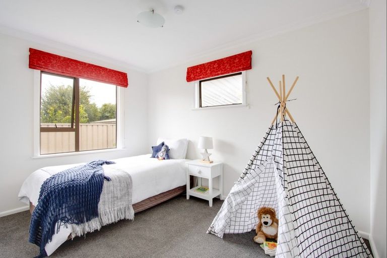 Photo of property in 40 Harold Holt Avenue, Onekawa, Napier, 4110
