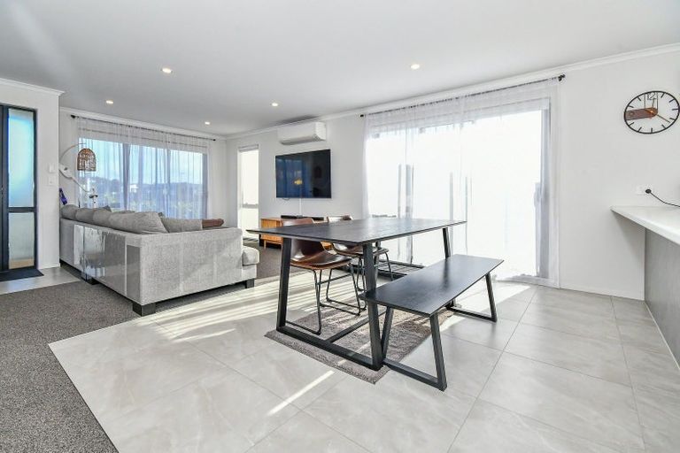 Photo of property in 2 Hillock Rise, Ramarama, 2579