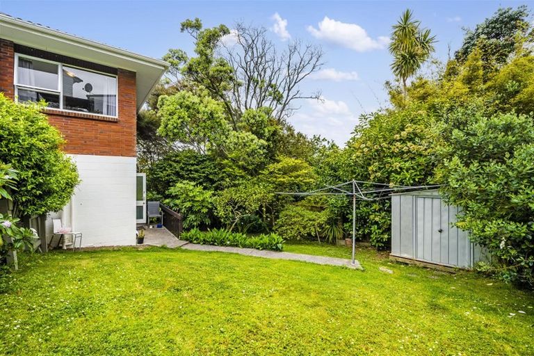 Photo of property in 2/4 Helvetia Drive, Browns Bay, Auckland, 0630