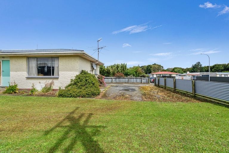 Photo of property in 2 Paisley Street, Kew, Invercargill, 9812