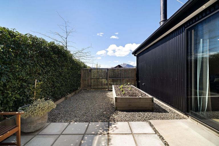 Photo of property in 49 Mount Nicholas Avenue, Wanaka, 9305