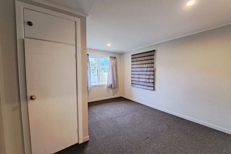 Photo of property in 809 Te Atatu Road, Te Atatu Peninsula, Auckland, 0610