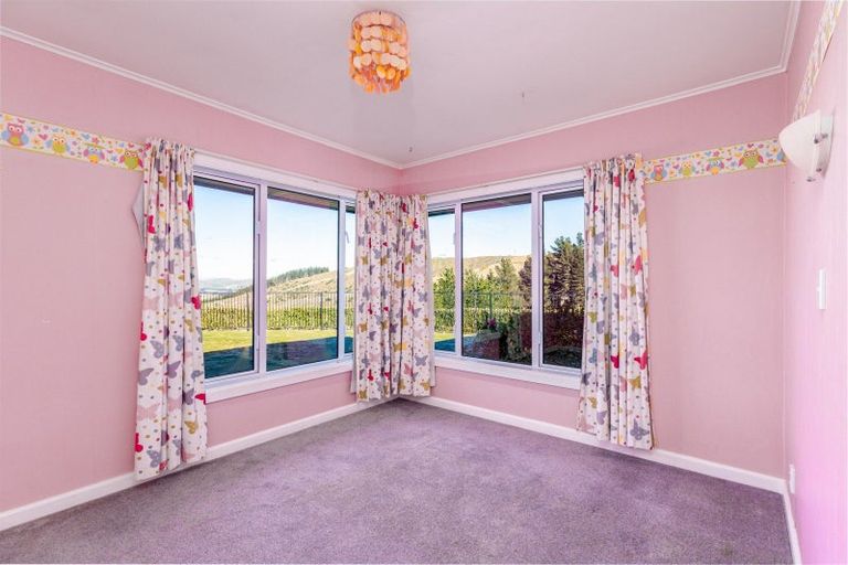 Photo of property in 433 Kowhatu Road, Waihaorunga, Waimate, 7977