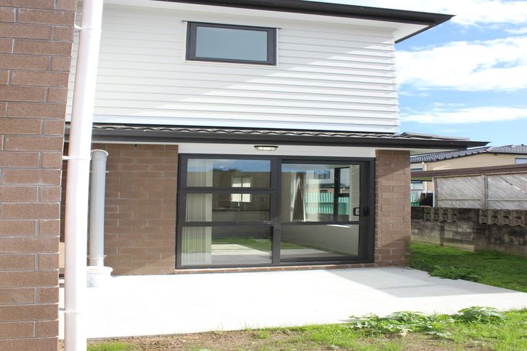 Photo of property in 12 Sturdee Road, Manurewa, Auckland, 2102