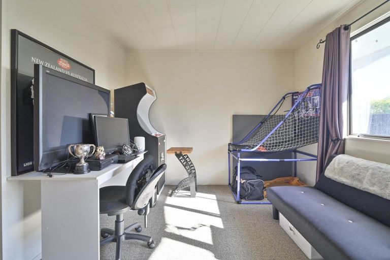 Photo of property in 1217 Louie Street, Parkvale, Hastings, 4122