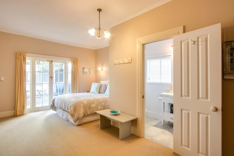 Photo of property in 23 Lincoln Road, Bluff Hill, Napier, 4110