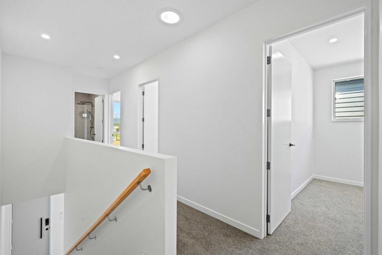 Photo of property in 6 Yellow Pear Lane, Karaka, 2578