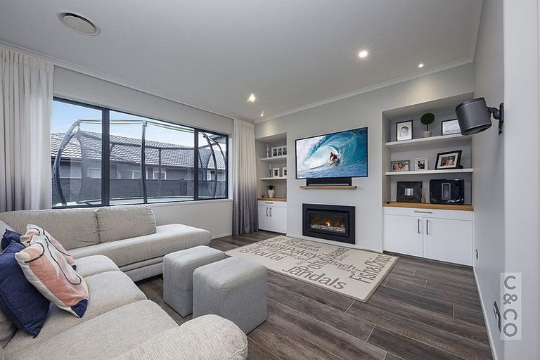 Photo of property in 42 Pohutukawa Parade, Riverhead, 0820