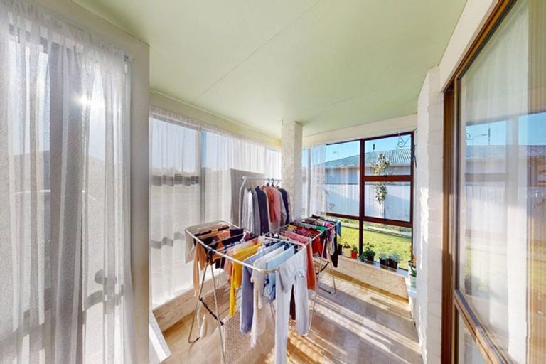 Photo of property in 70 Exeter Crescent, Springvale, Whanganui, 4501