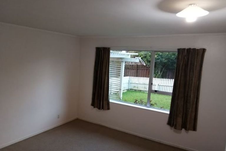 Photo of property in 1/11 Ciprian Place, Henderson, Auckland, 0612
